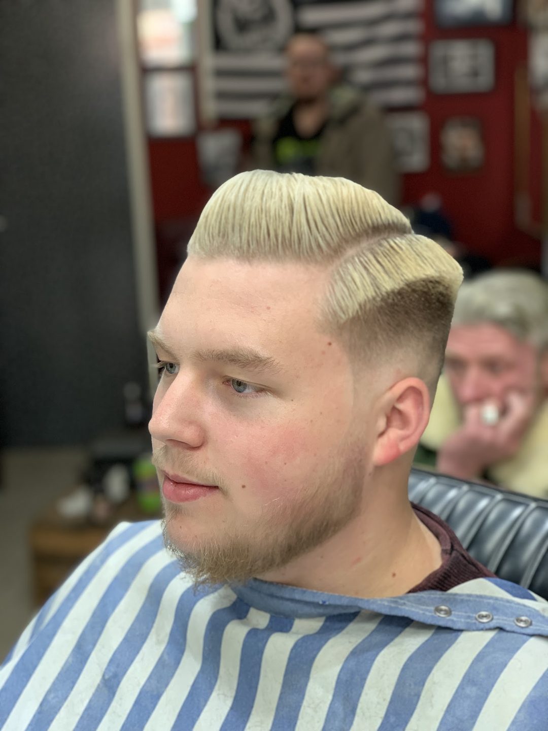 Seitenscheitel mit Fade